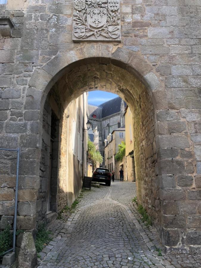 Au Coeur De Vannes - Vue Sur Les Remparts - 2 Ch Eksteriør billede